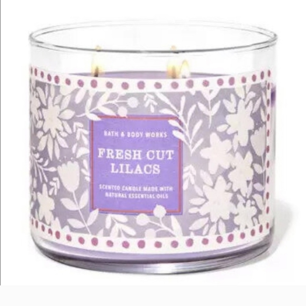 BATH & BODY WORKS FRESH CUT LILACS 3 WICK CANDLE